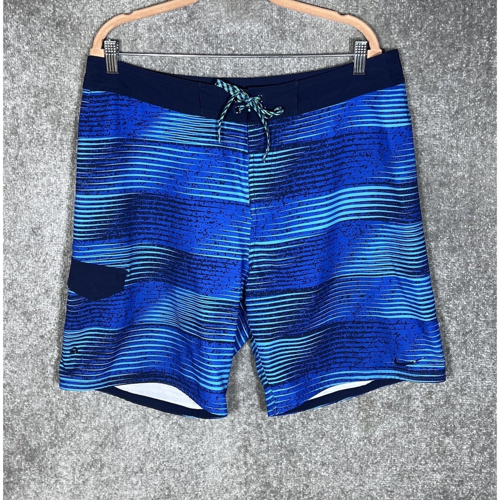 Nike Board Shorts Mens Size 36 Blue Striped Stretch Pocket Bermuda